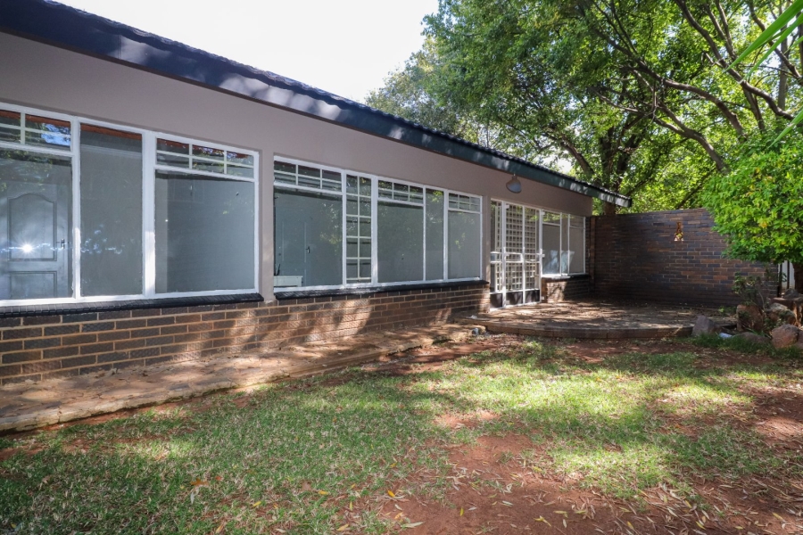 To Let 4 Bedroom Property for Rent in Flamwood North West